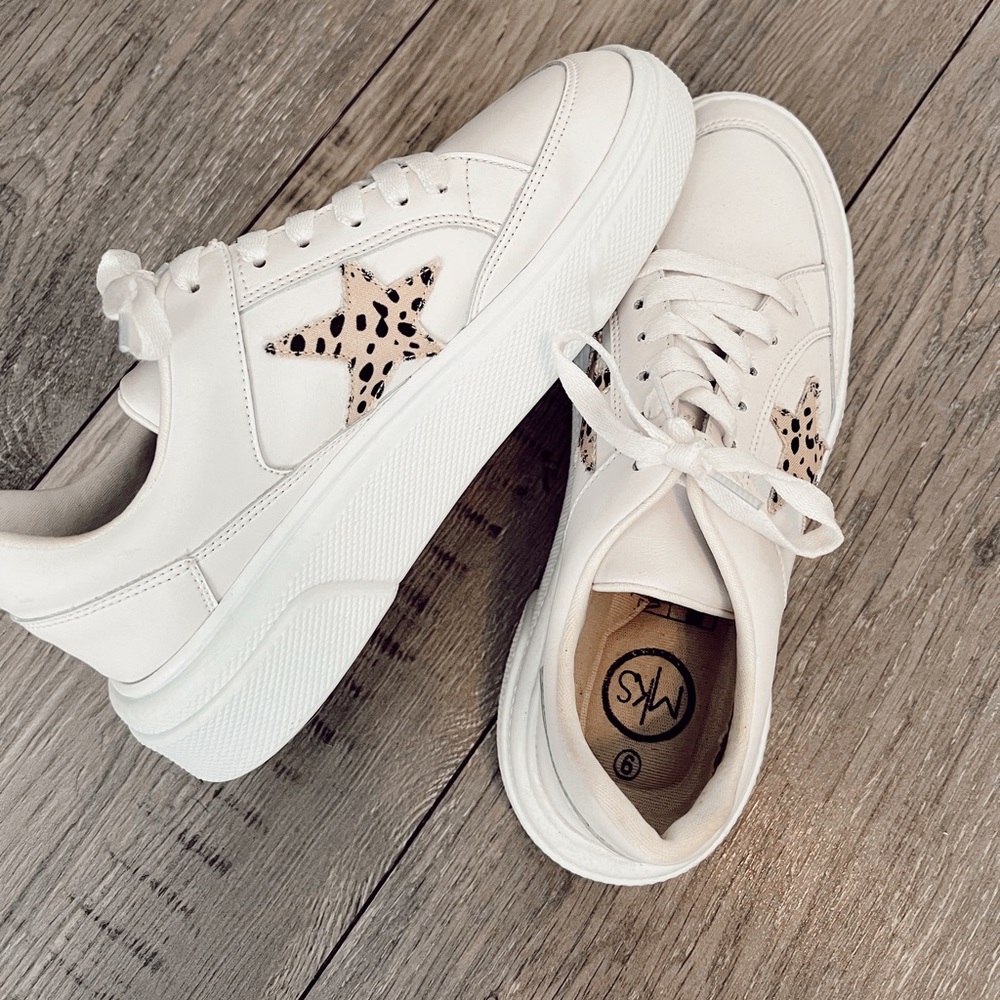 MKS Women Leopard Star White Shoe Size 9
